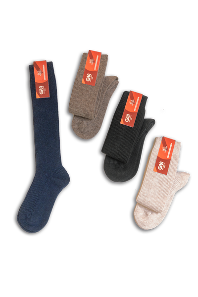 Quattro calze calde sotto al ginocchio da donna in lana merino e cashmere riciclato colore blu, marrone, nero, beige